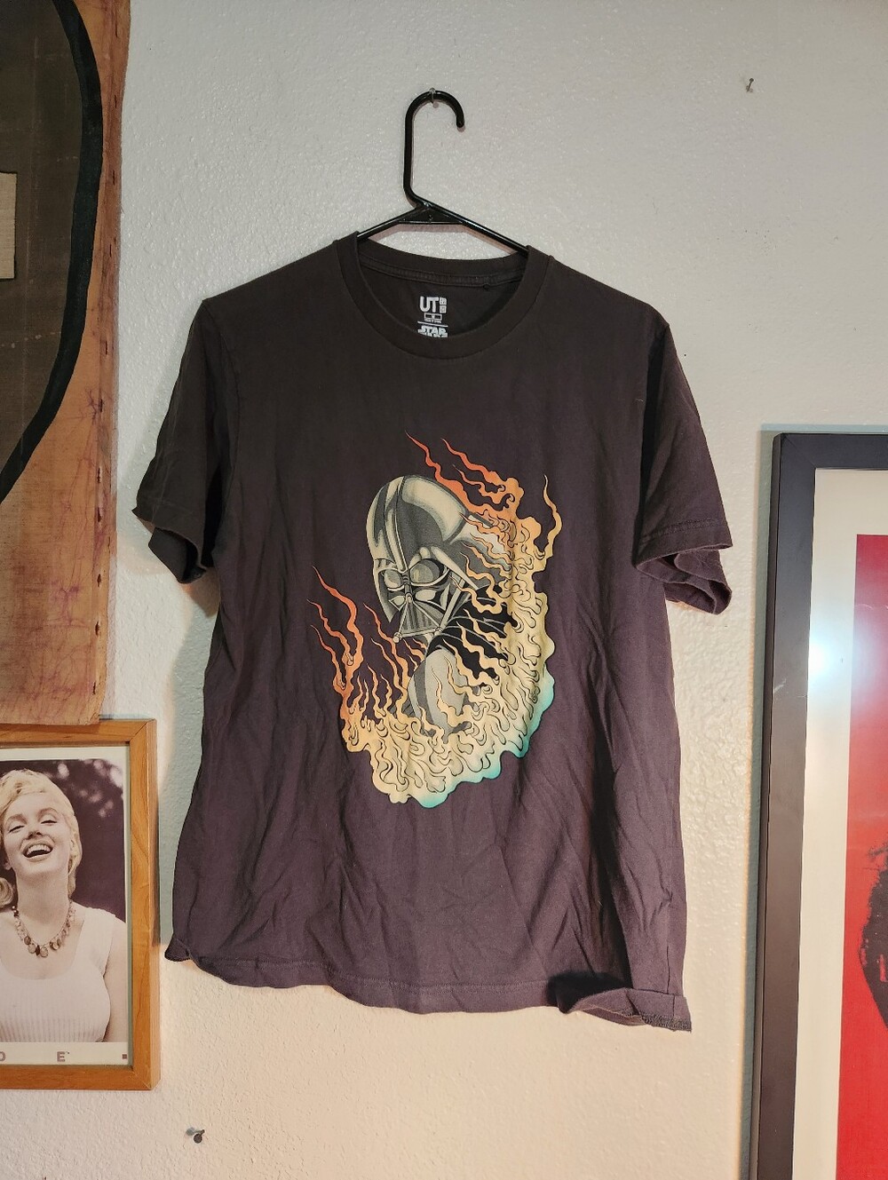 Uniqlo Black Short-Sleeve Graphic Tee with Flaming Skull
